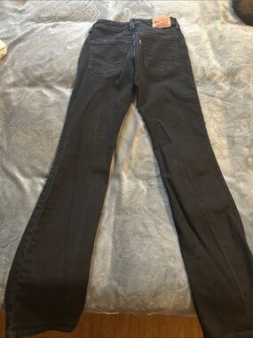 Levi's Black Flare Wide-Leg Women's Jeans